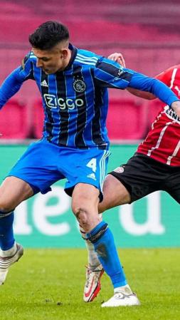 Álvarez se perdió el partido del pasado viernes de la Eredivisie contra el Cambuur por enfermedad.