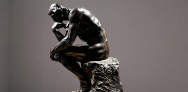 El Pensador fue originalmente imaginada por Rodin como una representación del escritor italiano Dante Alighieri.