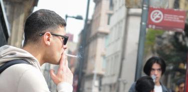 A partir de la entrada en vigor del nuevo reglamento para el consumo del tabaco, las ventas de cigarros se han reducido hasta 50 por ciento.