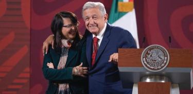 Elena Álvarez-Buylla y Andrés Manuel López Obrador en una conferencia “mañanera”.