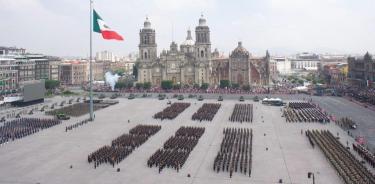 Colegio Militar conmemora 200 años de su creación con el tradicional desfile cívico en CDMX
