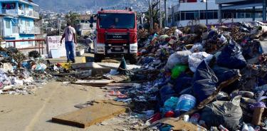 Vecinos de colonias de Acapulco cerraron las calles en protesta ante la falta de recolección de basura/CUARTOSCURO/