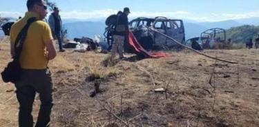 Vehículo incendiado hallado en la Sierra de Guerrero