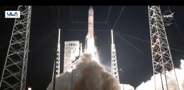 El cohete despegó pasada la 1:00 am del lunes.