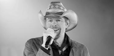 Toby Keith conoció el éxito en 1993 a partir del lanzamiento de su primer sencillo, “Should've Been a Cowboy”