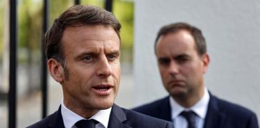 El presidente de Francia, Emmanuel Macron, se dirige a los medios de comunicación