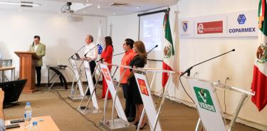 Candidatos al senado de la alianza “Fuerza y Corazón por México”, Paloma Sánchez y Eduardo Ortiz, y de Movimiento Ciudadano, Fernanda Rivera y Miguel Vicente.