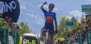 El ciclista andaluz, Juan pedro López, sorprendió en la tercera etaoa del Tour de los Alpes/
