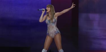 La cantante y compositora estadounidense Taylor Swift ofrece un concierto este miércoles en el estadio Santiago Bernabéu de Madrid