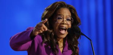 Winfrey instó a ese grupo de votantes a apoyar a Harris.