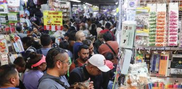 Venta de útiles escolares por regreso a clases