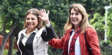 Clara Brugada llegando a la Cámara de Diputados para acompañar a Claudia Sheinbaum