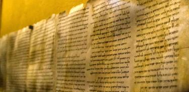 Los manuscritos del Mar Muerto fueron redactados por dos escribas