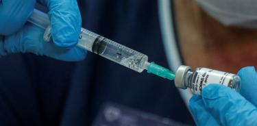 La vacuna será un arma poderosa, pero sola no acabará con la pandemia: OMS