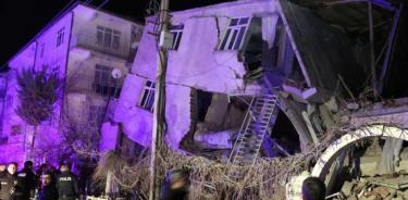 Sube a 14 la cifra de muertos por el terremoto en Turquía