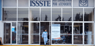 Piden a trabajadores del ISSSTE recibir pago de nómina en cuentas bancarias
