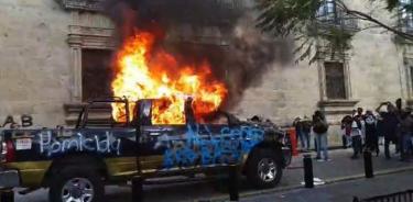 Detienen a seis hombres por vandalizar el Palacio de Gobierno en Jalisco