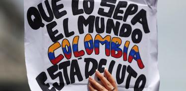 Supuestos civiles matan a tiros a manifestante, un patrón que se repite en Colombia