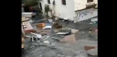 Un pequeño tsunami inunda una ciudad costera turca tras terremoto