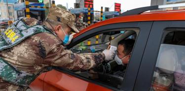 China aísla del mundo a 5 ciudades y 21 millones de personas para frenar epidemia