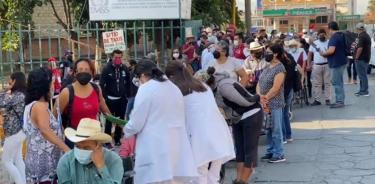 Enfermera es cesada en Puebla tras simular aplicación de vacuna antiCOVID