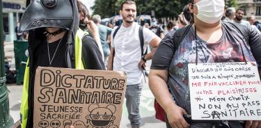 Las protestas contra las restricciones sanitarias en Francia ganan fuerza