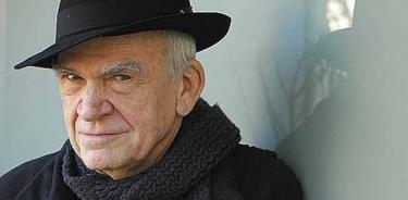 Otorgan a Milan Kundera el premio Franz Kafka 2020