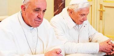 Benedicto XVI desafía a Francisco con su defensa del celibato