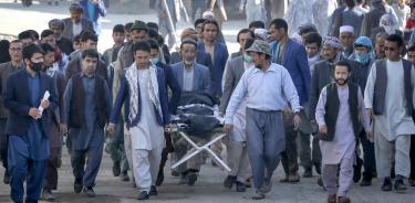 Sube a 85 la cifra de muertos por atentado contra una escuela en Kabul
