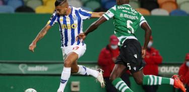 Tecatito Corona anota golazo en empate del Porto 2-2 al Sporting Lisboa