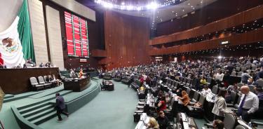 Respaldan senadores de oposición al INE ante embates de AMLO