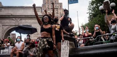 Termina toque de queda impuesto por protestas en Nueva York