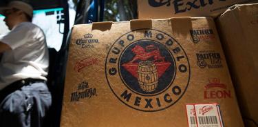 Heineken y Grupo Modelo paran producción y distribución de cerveza en México