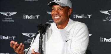 Tiger Woods analiza jugar en la Premier Golf League