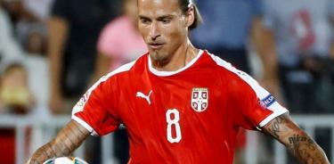 Arrestan a futbolista Serbio por violar toque de queda