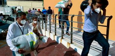 SNTE envía 9 toneladas de alimentos a maestros afectados en Tabasco