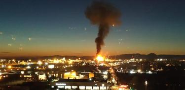 Se elevan a tres los muertos por explosión en petroquímica cerca de Barcelona