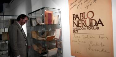 Subastarán el archivo privado más importante de Pablo Neruda