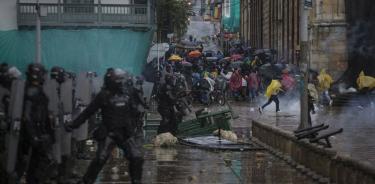 Fiscalía colombiana enjuiciará a policías por homicidio de al menos 3 manifestantes