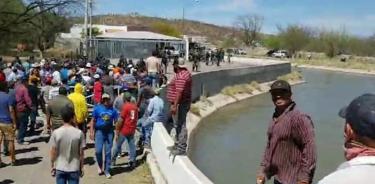 Incendian siete vehículos en Chihuahua en protesta por extracción de agua de La Boquilla