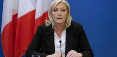 Absuelven a Marine Le Pen por publicar fotos de ejecuciones de Estado Islámico