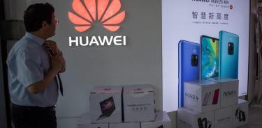 Galardonan autoridades de Jalisco a Huawei por sus operaciones en la entidad