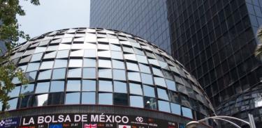 La bolsa mexicana cae 1.43 % a causa de los riesgos asociados a la COVID-19