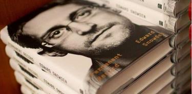 Rusia otorga el permiso de residencia permanente a Snowden