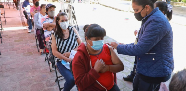 Concluye vacunación de 50 a 59 años en Naucalpan con 73,588 inoculados