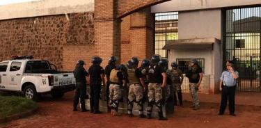 Se fugan a través de un túnel 75 reos de cárcel en Paraguay