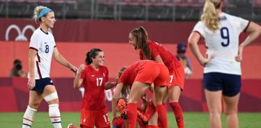 Canadá deja sin oro en el futbol femenil a los Estados Unidos