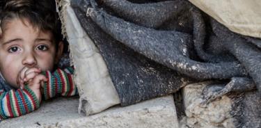 “Niños sirios, obligados a dormir a la intemperie, están muriendo de frío”: ONU