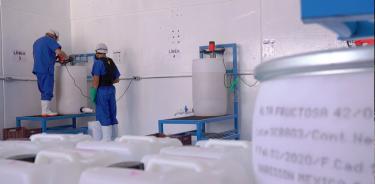 El Gobierno de la CDMX abre su propia fábrica de gel antibacterial