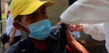 Colombia suma 6,636 casos nuevos, la cifra más baja desde el 24 de marzo